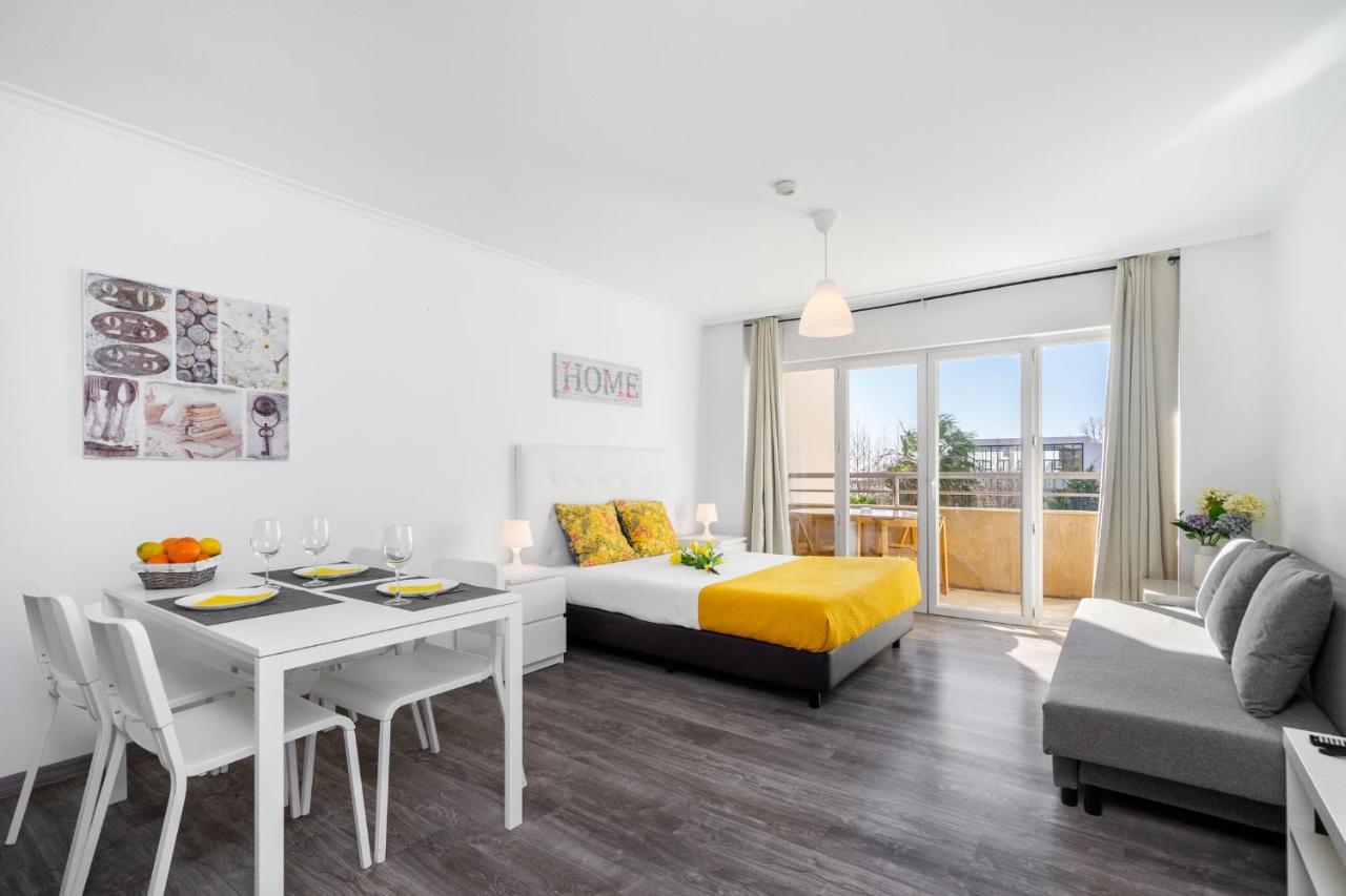 Da Rocha, 4g Jardins Da Rocha, Sunny Studio, Air Conditioning, Two Pools, Internet, Parking, By Ig